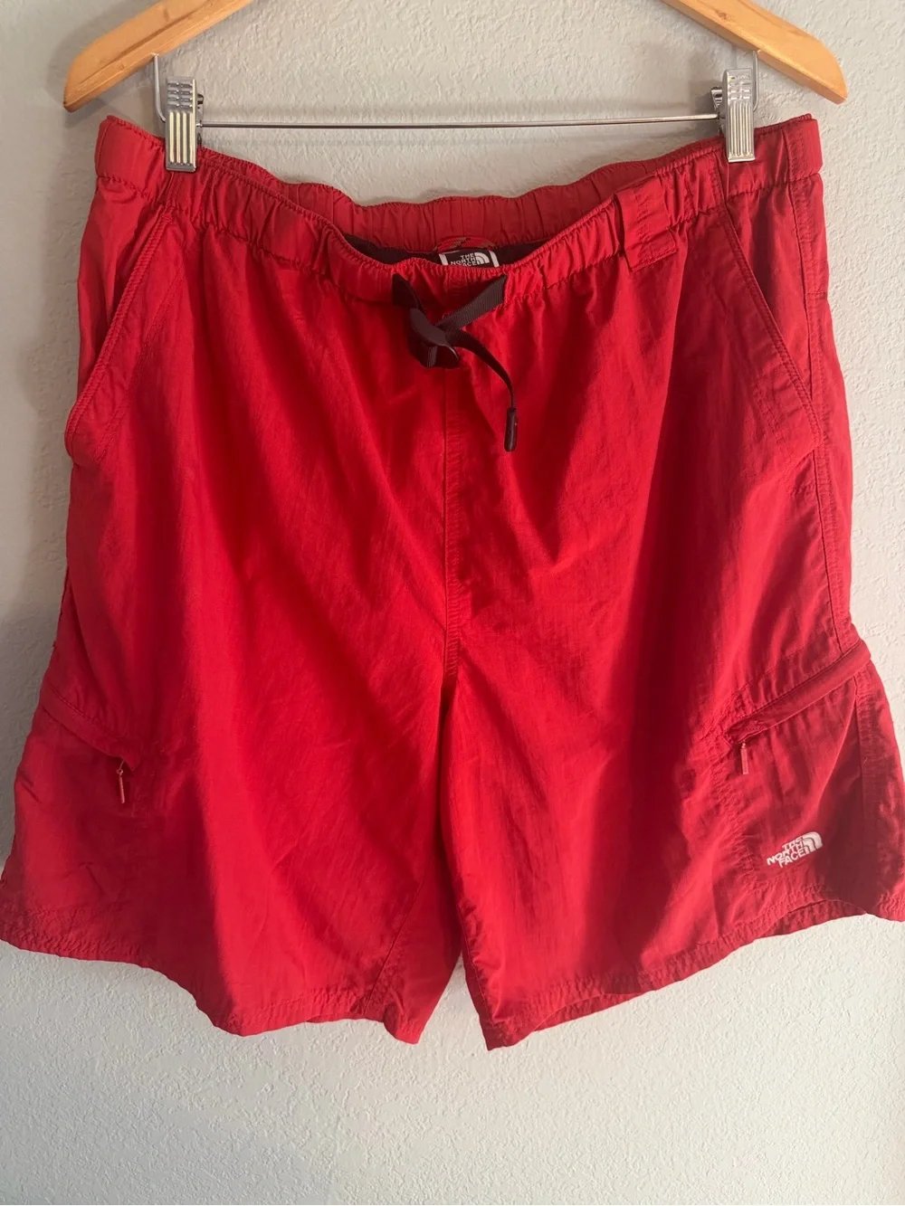 The North Face Shorts Men Large Red Class V Belted Bermuda Hybrid Quick Dry 8 In